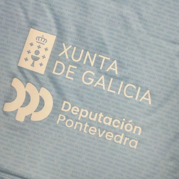 Camiseta baloncesto Celta de Vigo Femxa Recalvi Liga Femenina Endesa detalle trasero